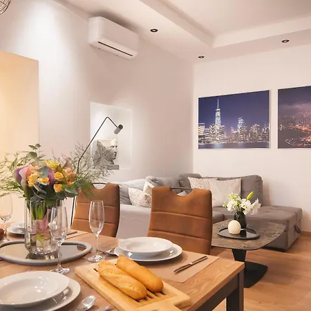 Lejlighed Arta Center - With Private Parking *