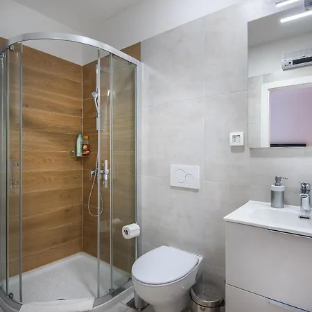 Arta Center - With Private Parking Apartment Pula