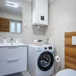 Arta Center - With Private Parking Apartment