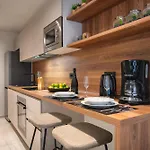 Arta Center - With Private Parking